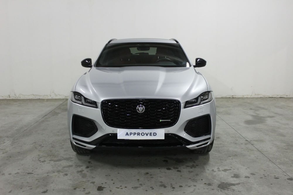 Jaguar F-Pace usata a Brescia (8)