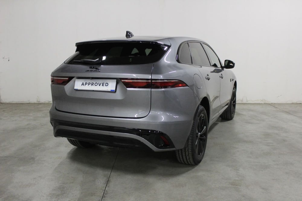 Jaguar F-Pace usata a Brescia (2)