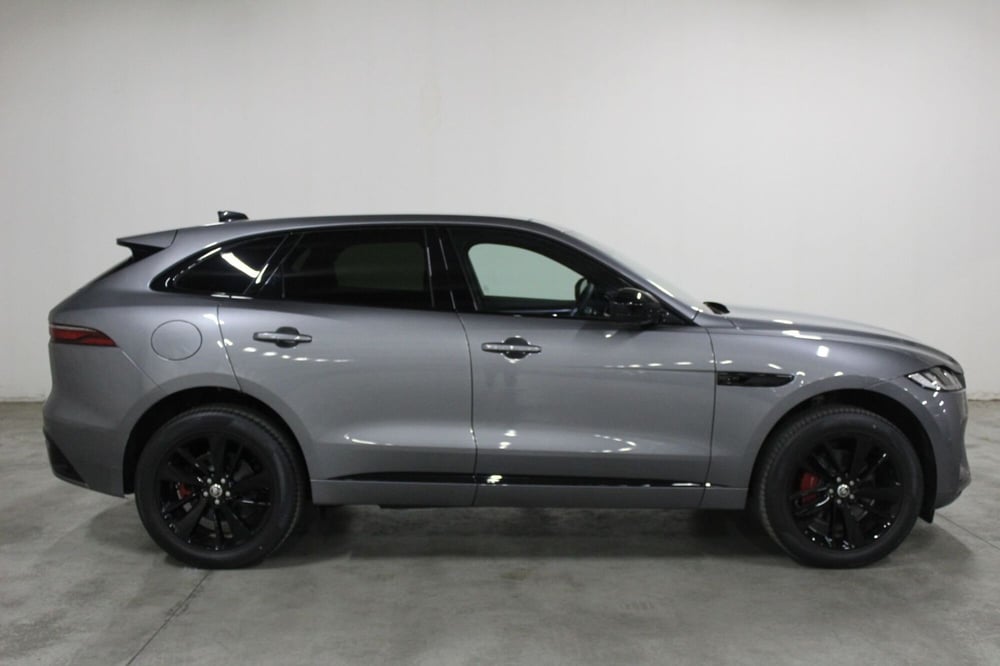 Jaguar F-Pace usata a Brescia (6)