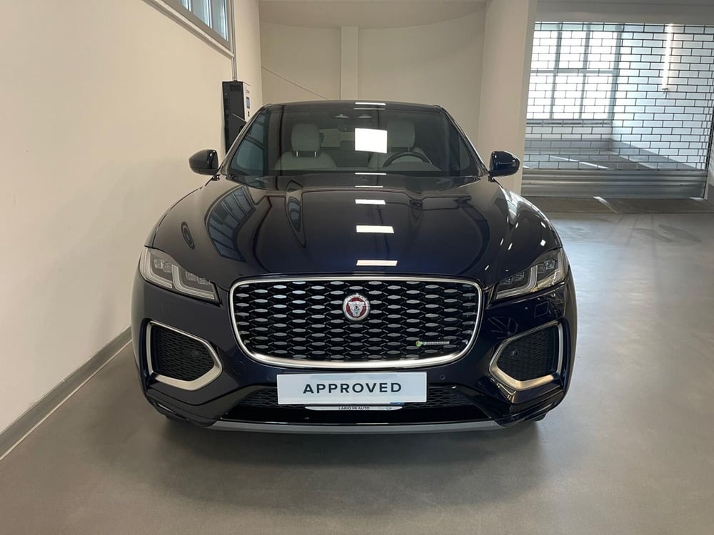 Jaguar F-Pace usata a Milano (8)