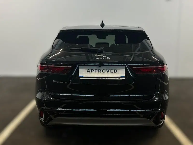 Jaguar F-Pace usata a Milano (7)