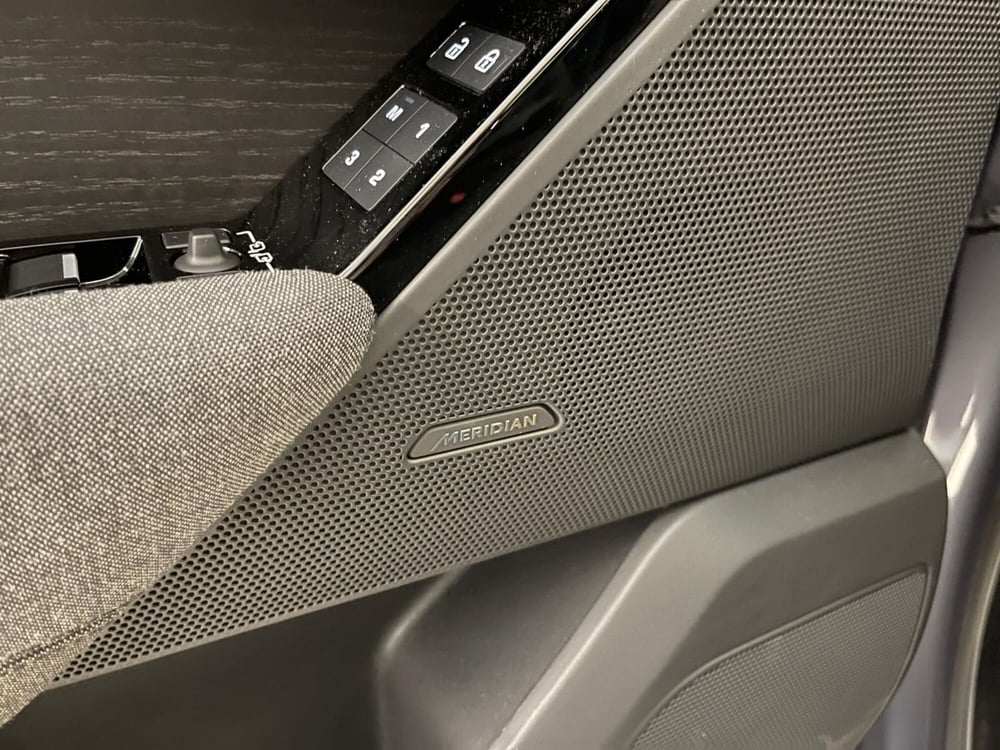 Land Rover Range Rover Velar usata a Milano (13)