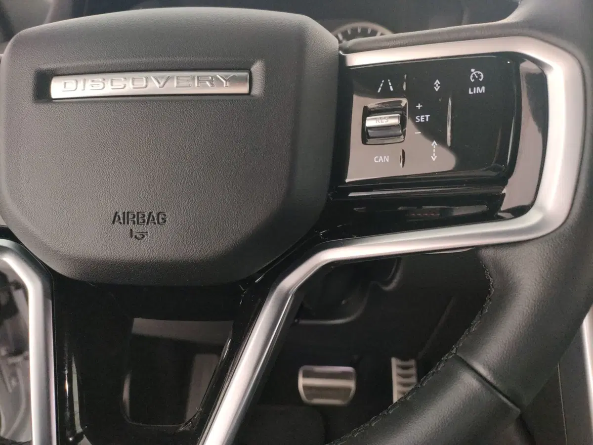 Land Rover Discovery Sport usata a Milano (17)