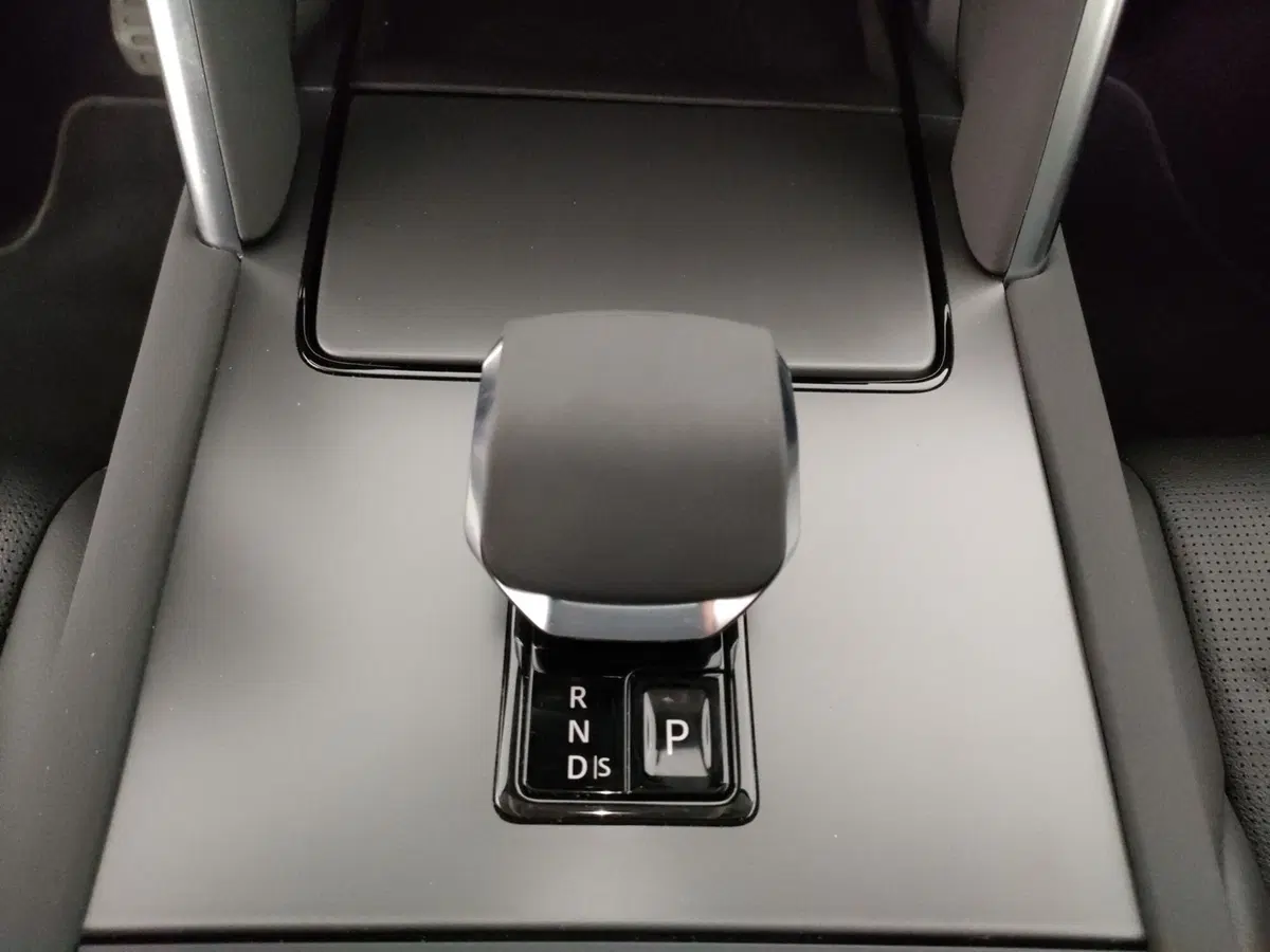 Land Rover Discovery Sport usata a Milano (19)