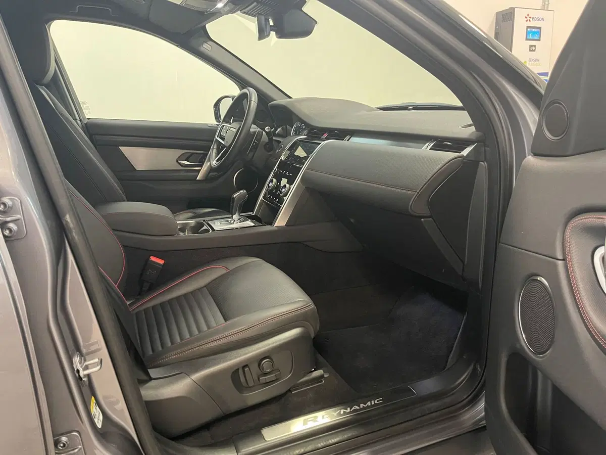 Land Rover Discovery Sport usata a Milano (3)
