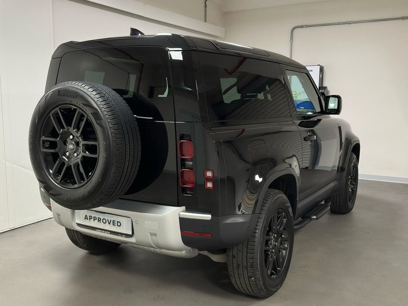 Land Rover Defender usata a Milano (2)