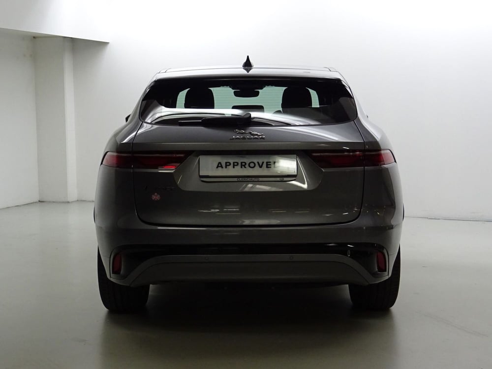 Jaguar F-Pace usata a Como (7)