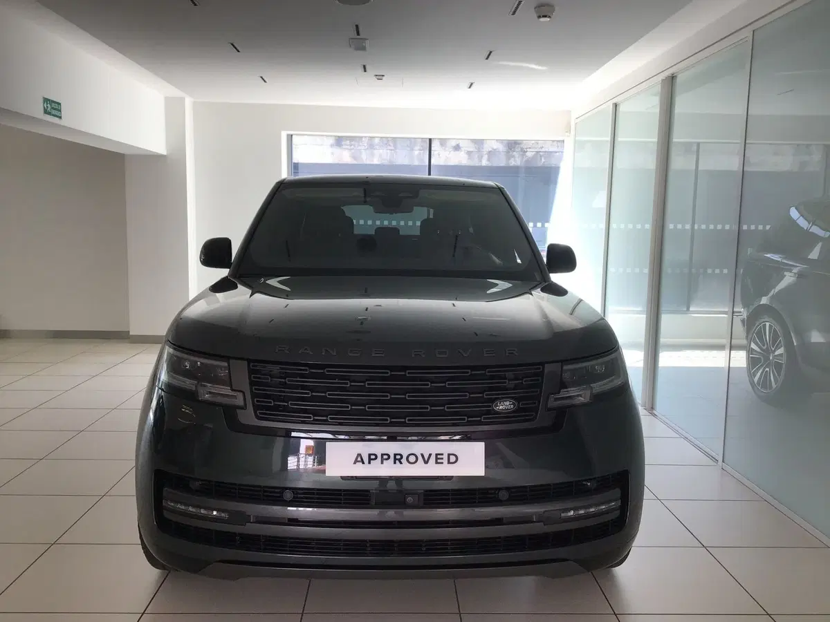Land Rover Range Rover nuova a Genova (7)