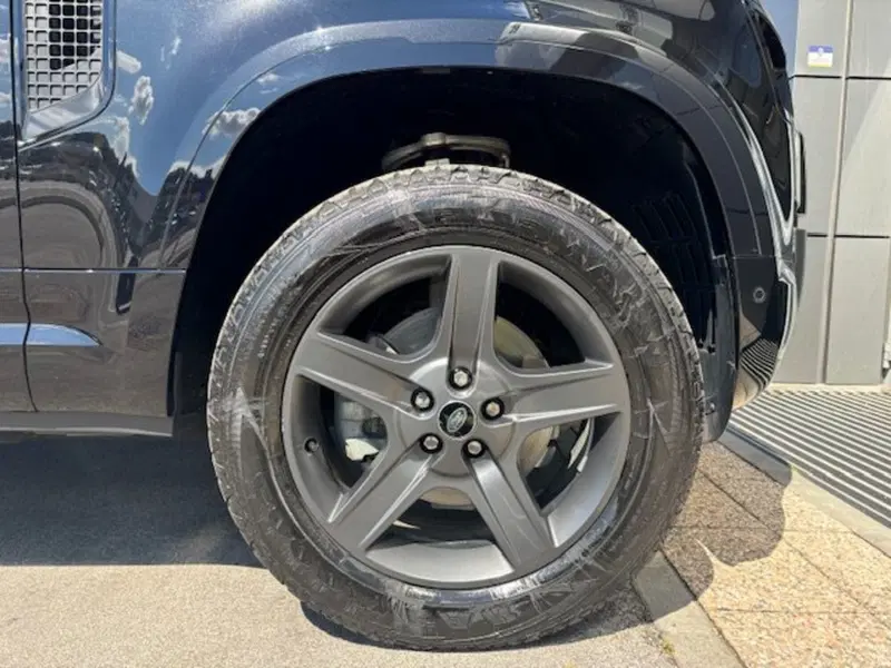 Land Rover Defender usata a Pesaro-Urbino (9)
