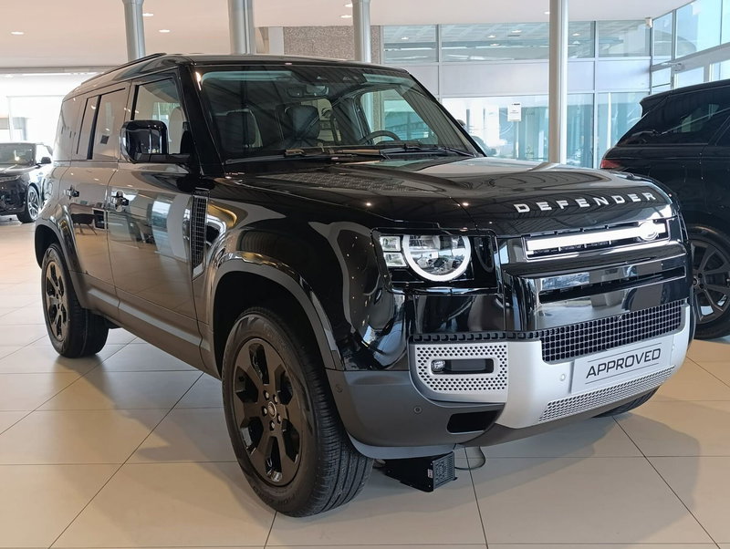 Land Rover Defender nuova a Pesaro-Urbino (6)