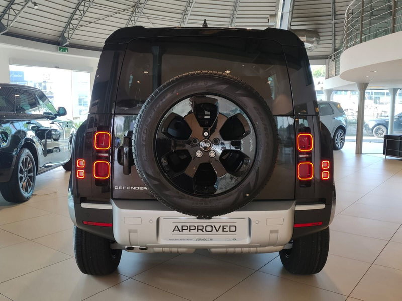 Land Rover Defender nuova a Pesaro-Urbino (7)