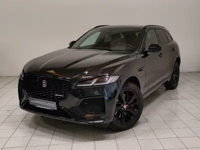 Jaguar F-Pace 2.0 PHEV 404 CV AWD aut. R-Dynamic Black del 2023 usata a Novara