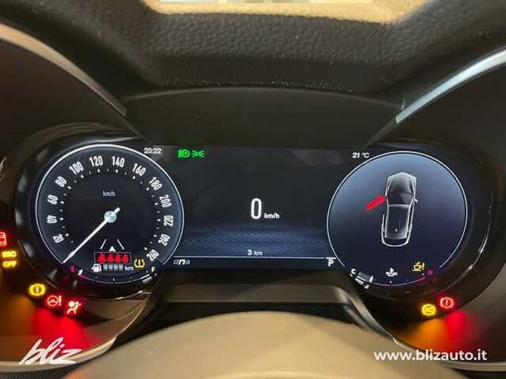 Alfa Romeo Stelvio nuova a Udine (14)