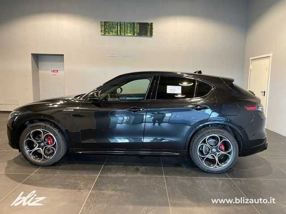 Alfa Romeo Stelvio nuova a Udine (2)