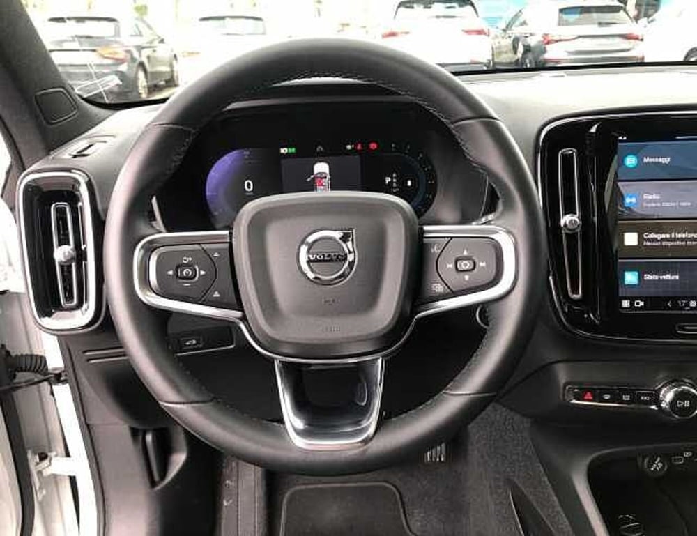 Volvo XC40 usata a Lucca (10)