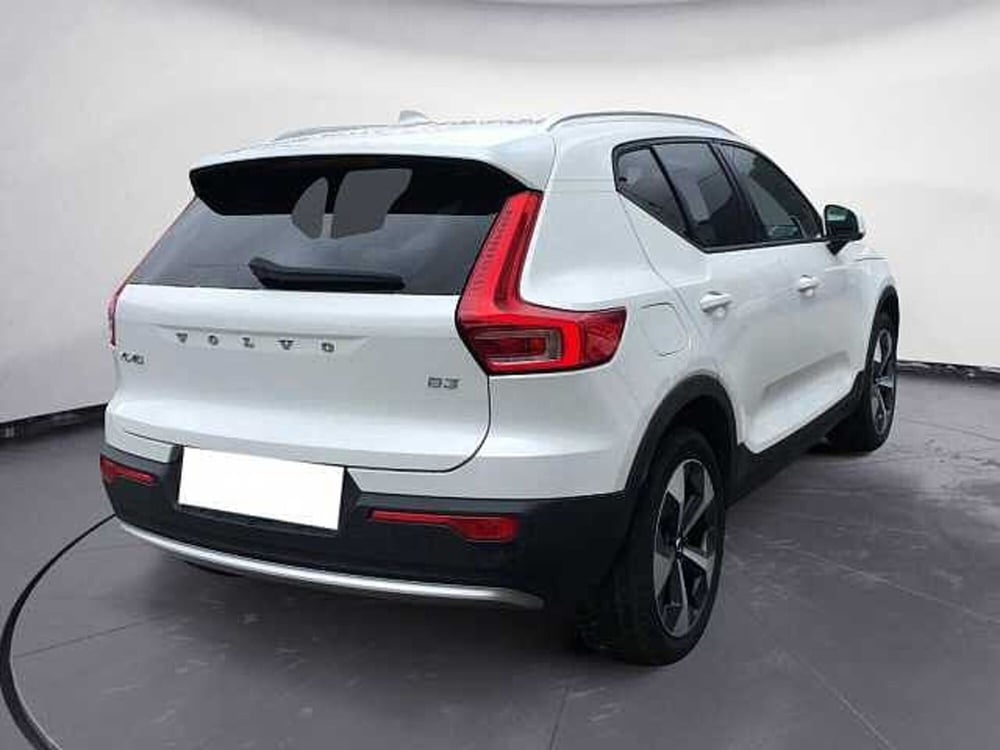 Volvo XC40 usata a Lucca (2)