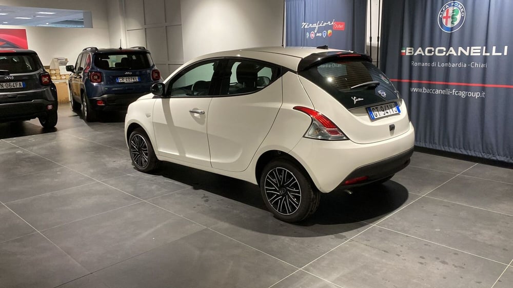 Lancia Ypsilon usata a Bergamo (2)