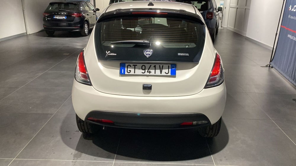 Lancia Ypsilon usata a Bergamo (3)