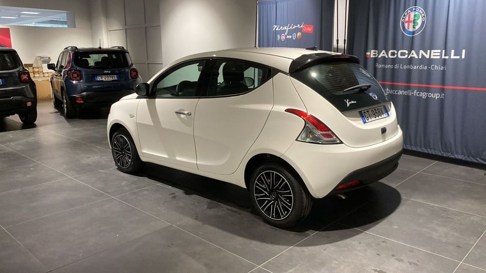 Lancia Ypsilon usata a Bergamo (2)