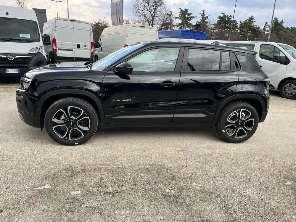 Jeep Avenger nuova a Milano (4)