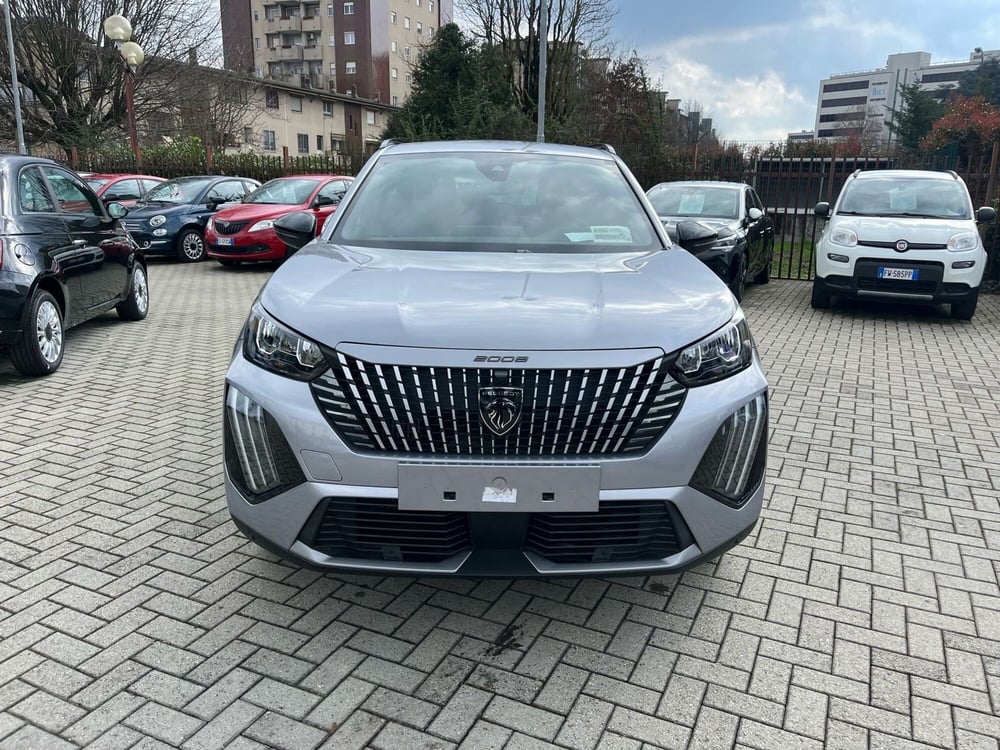 Peugeot 2008 nuova a Milano (2)