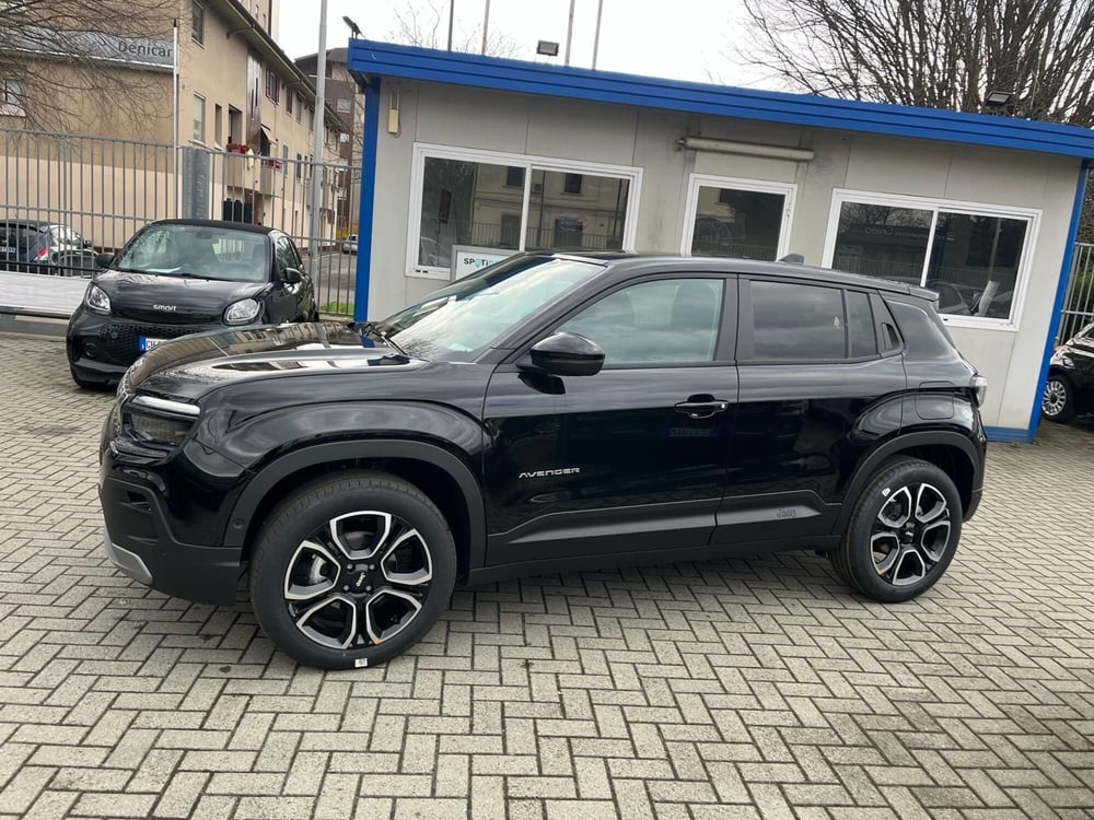 Jeep Avenger nuova a Milano (4)