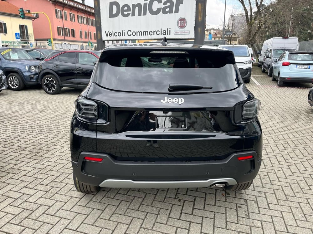 Jeep Avenger nuova a Milano (8)