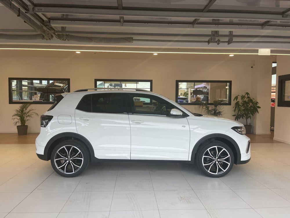 Volkswagen T-Cross nuova a Salerno (5)