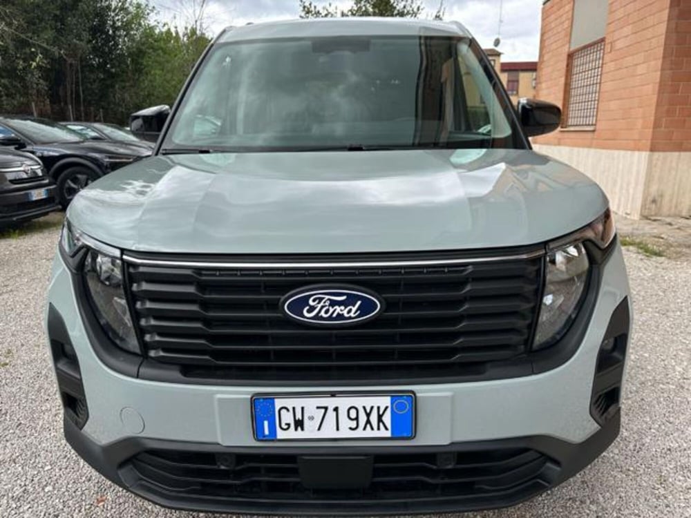 Ford Tourneo Courier usata a Roma (8)