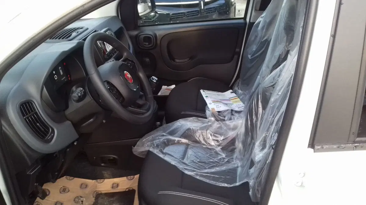 Fiat Panda Cross nuova a Torino (4)