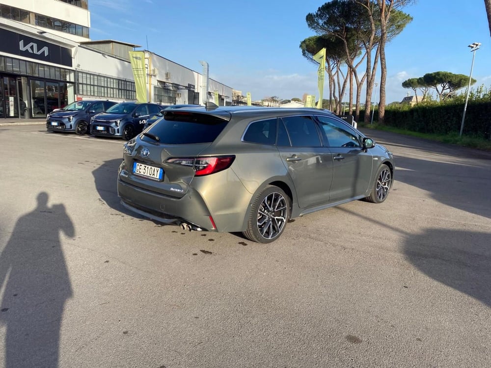 Toyota Corolla Touring Sports usata a Roma (14)