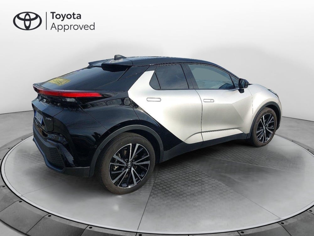 Toyota Toyota C-HR usata a Roma (5)