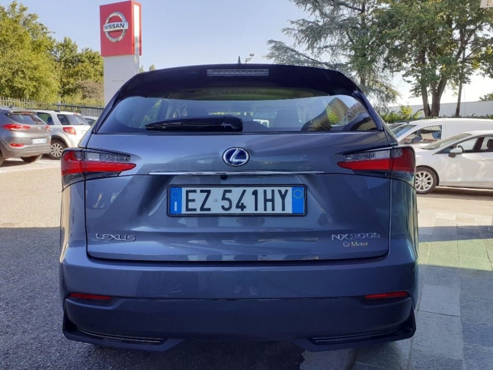 Lexus NX usata a Modena (5)