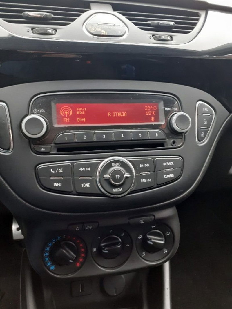 Opel Corsa usata a Modena (12)