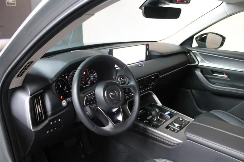 Mazda CX-60 usata a Udine (10)