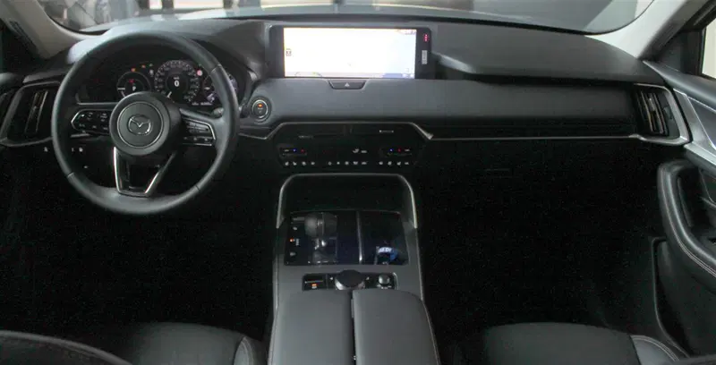 Mazda CX-60 usata a Udine (11)