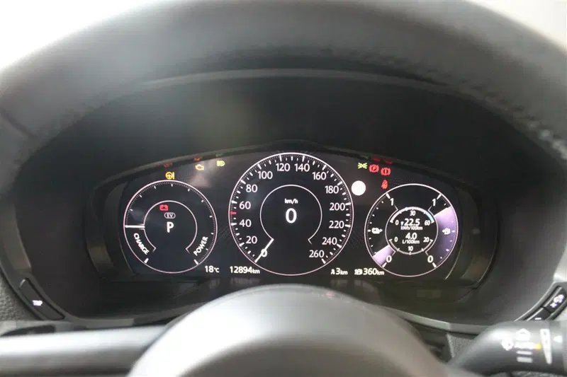 Mazda CX-60 usata a Udine (13)