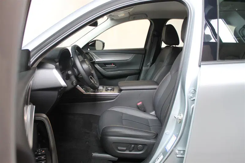 Mazda CX-60 usata a Udine (8)