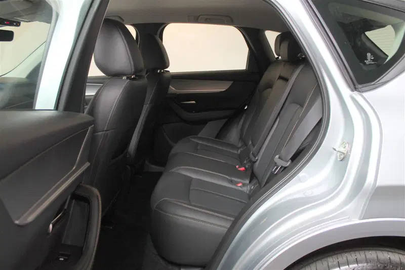 Mazda CX-60 usata a Udine (9)