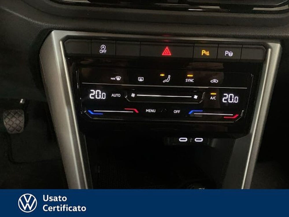 Volkswagen T-Roc nuova a Vicenza (15)