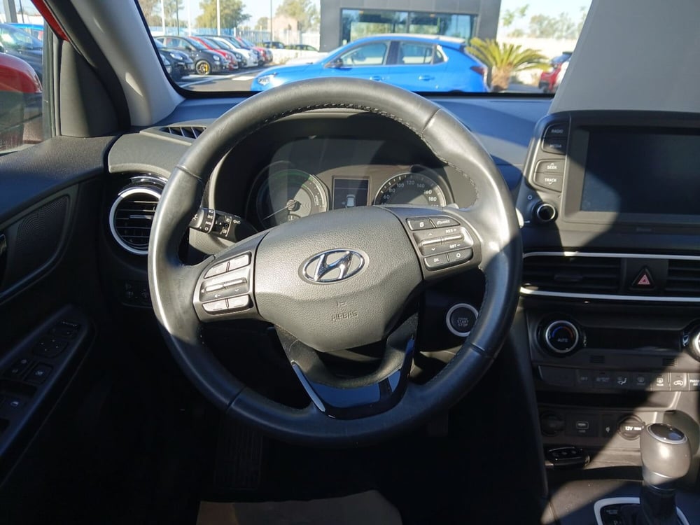 Hyundai Kona usata a Latina (13)