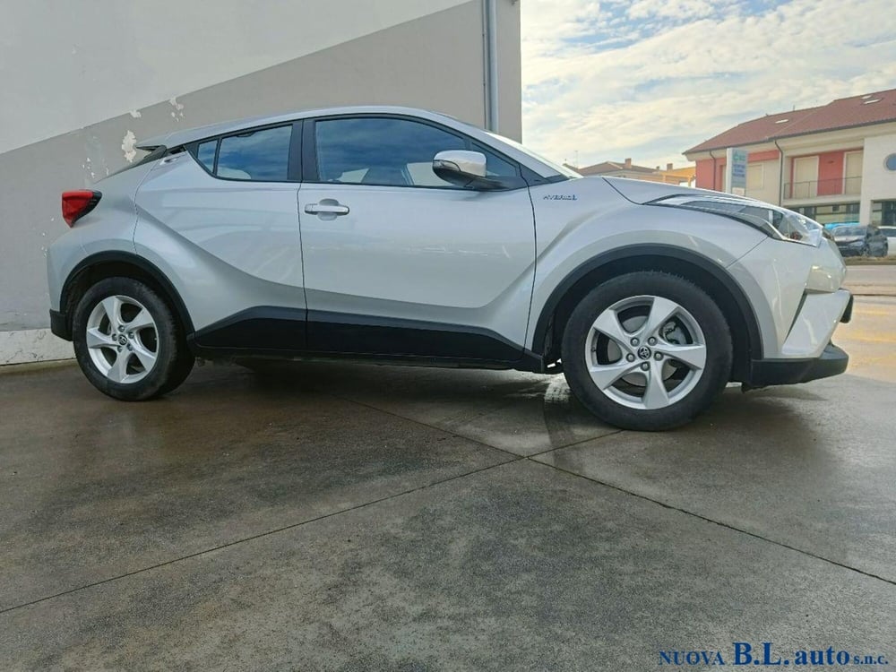 Toyota Toyota C-HR usata a Verona (5)