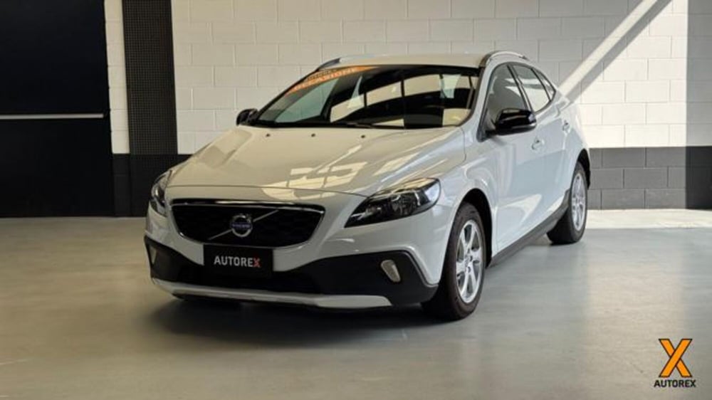 Volvo V40 Cross Country usata a Varese