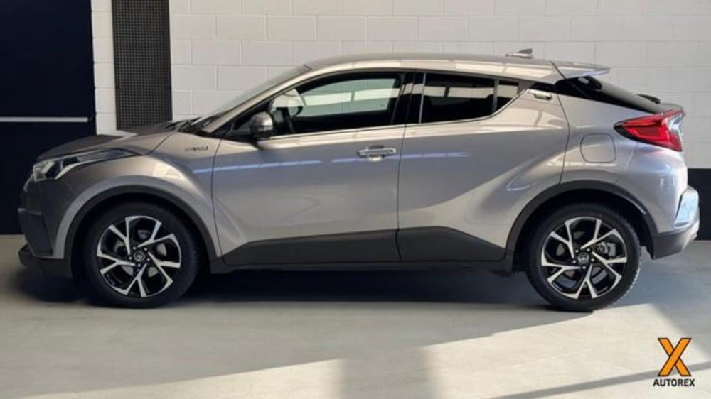 Toyota Toyota C-HR usata a Varese (4)