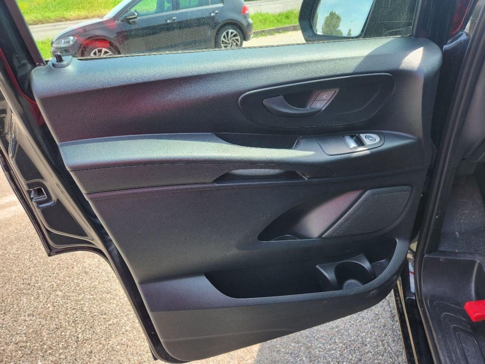 Mercedes-Benz Vito usata a Milano (12)