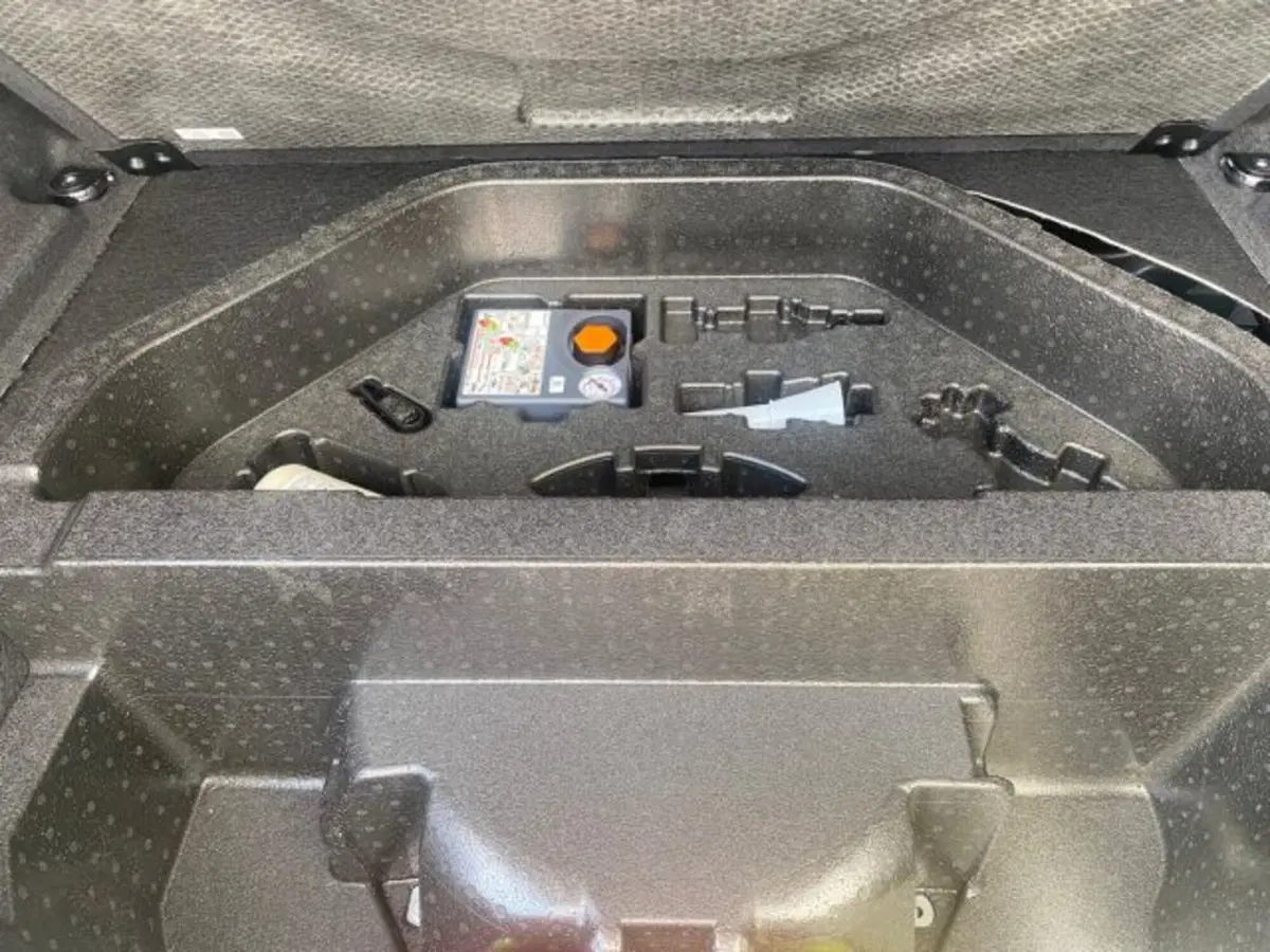 Land Rover Range Rover Sport usata a Livorno (6)