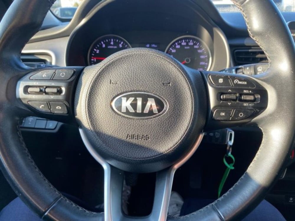 Kia Stonic usata a Livorno (13)