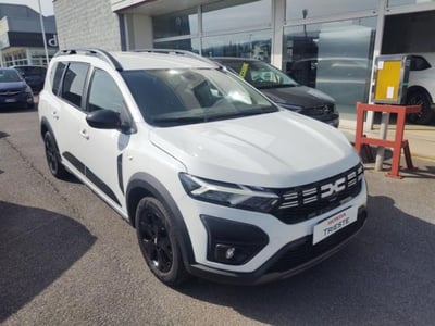 Dacia Jogger Jogger 1.0 TCe 110 CV 7 posti Extreme  del 2023 usata a Muggia