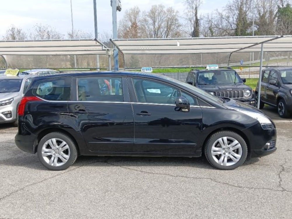 Peugeot 5008 usata a Brescia (4)