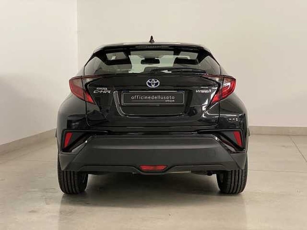 Toyota Toyota C-HR usata a Barletta-Andria-Trani (3)